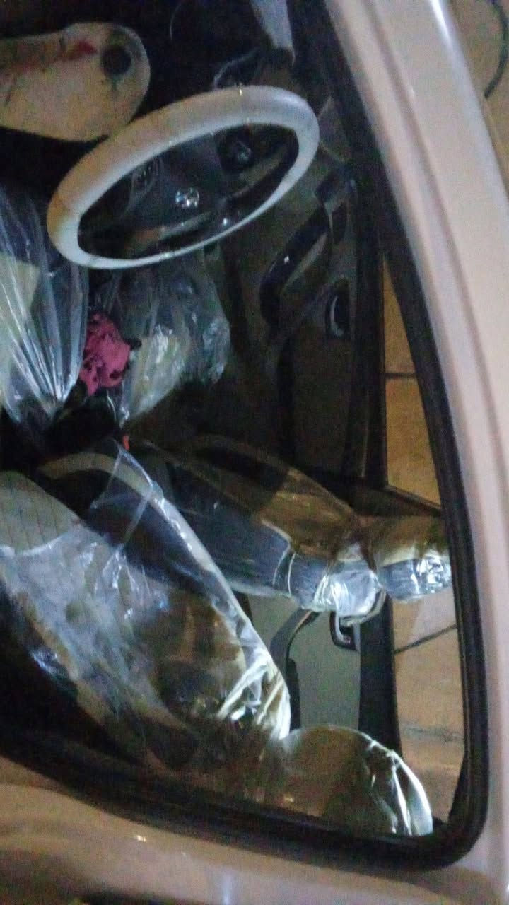 السياره كفاله عامه عامه عده بارد بل داير الخلفي فقط وخفيف
المحركة 1800دوش 
المديل 2015
الرقم ***********
