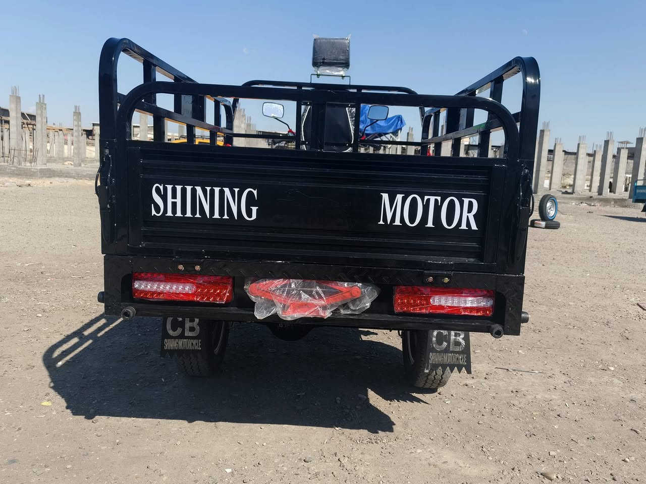 سلام عليكم ستوته دبل محجر مال شارع فلسطين صالر 4 منازله وي ليوم مكاني بغداد مدينة الصدر رقم ‏‪***********‬‏
