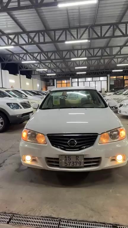 سني ياباني 2010 جديد 
ماشيه 130 الف حقيقي 
محرك اسود كير اوتو 
***********
