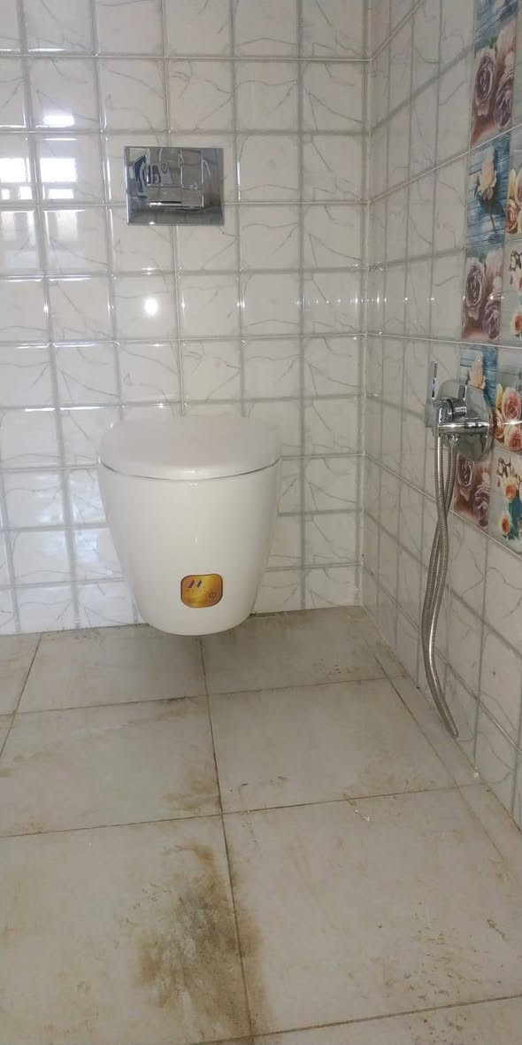 مستعدون لتأسيس اي دار ماء ومجاري وتشطيب اي دار ماء ومجاري واصلاح اي عطل او تسريب ماء خبرة سنين عمل طويلة في بابل وباقي المحافضات للاستفسار الاتصال على الرقم ***********
