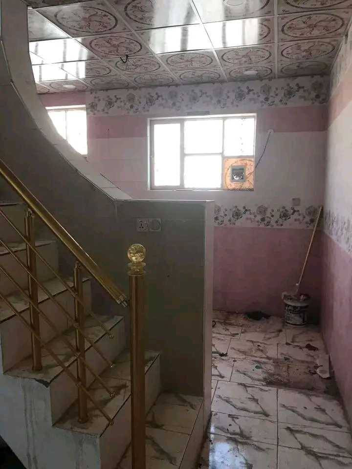 (ع..143 )
بيت للايجار  (50 متر) حي النداء شارع المجمعات عمود 54 خلف علوة تفاحه 
سعر الايجار 175 الف 
يحتوي على طابق واحد 
غرفه.  مطبخ   صاله   صحيات


**إذا كنت صاحب هذا الإعلان وتريد حذفه لأي سبب، رجاءا أرسل رسالة إلى الدعم الفني**