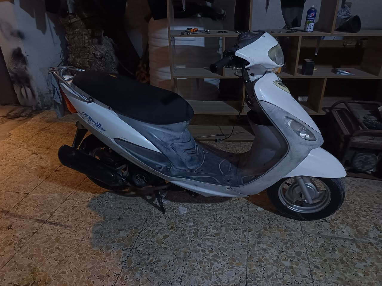 ماكس قجمه البيع السعر 650 وبيه مجال قليل جدا مكاني بصره الحيانيه بلاديه الدراجه من كفر ومن مكينه نهضه ومعدل شرط رقم تليفوني *********** واتساب وخط
