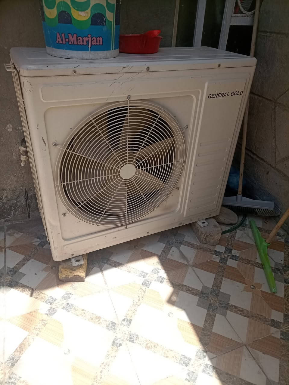 السلام عليكم اخوان عندي سبلت كنتورا للبيع عاطل يحتاج موتور يشتغل


**إذا كنت صاحب هذا الإعلان وتريد حذفه لأي سبب، رجاءا أرسل رسالة إلى الدعم الفني**
