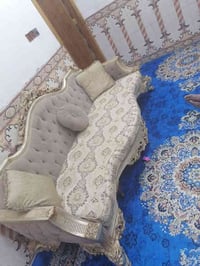 تخم ملكي قنفتين بدون كراسي للبيع قيم وخذ مكاني شاميه 07802861473