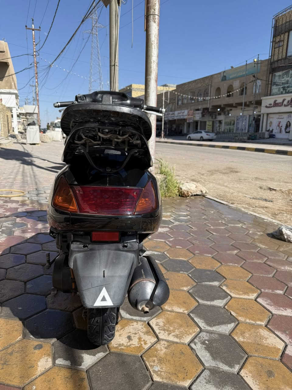 سلام عليكم
دراجة سبيسي للبيع نضيفه وماناقصها شي
عنواني كوت
سعرها (700) الف
رقمي ***********
