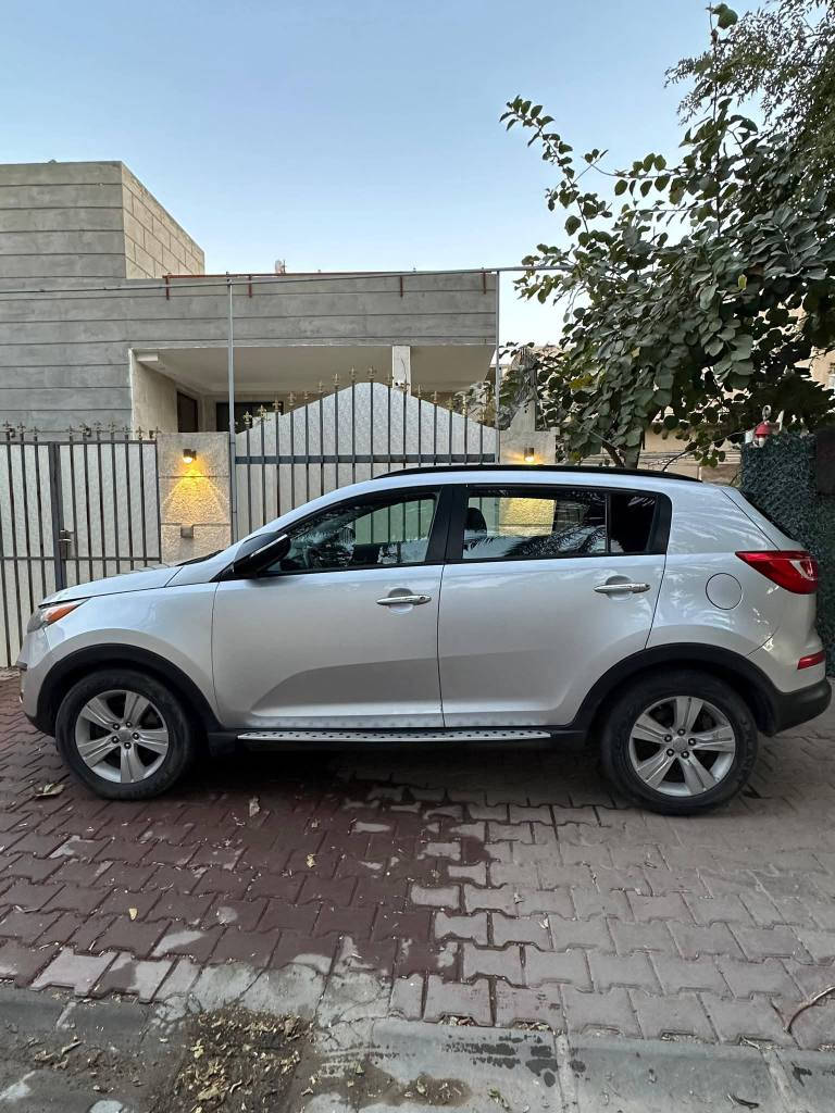 سبورتج وارد امريكي مكينه ٢٤٠٠ دوش المرغوب  رقم بغداد بأسمي ماشية 100 الف بيها قطعتين .السعر 124 وبيها مجال بسيط  السياره جاهزه  نواقص بسيطه  تم ارفاق السونار مع الصور 
مكاني كربلاء المقدسة
*********** أربيل, العراق
