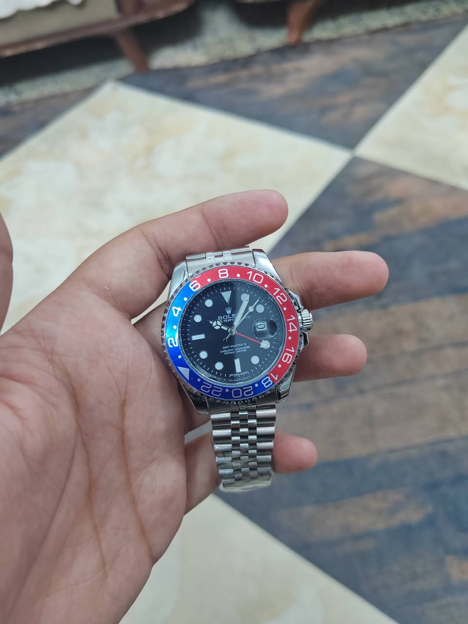 تخفيضات هائلة تصفية
علق تم على الصورة
او المراسلة واتساب
*********** واتساب
