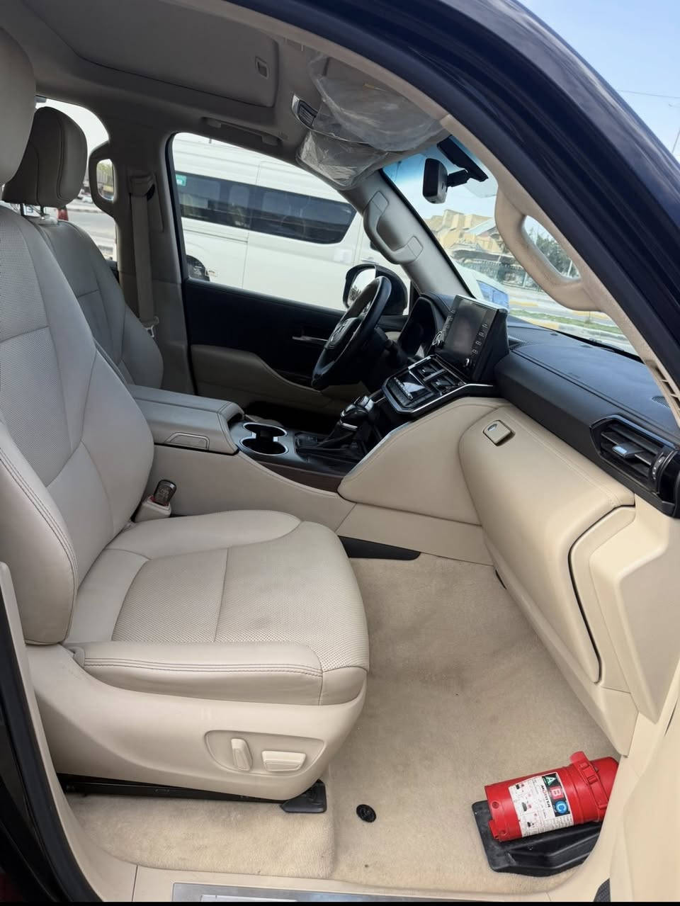 لاندكروز 2022 ضمان ساز ماشيه 57 الف سعر 565 رقم بغداد تحول مباشر بيع صبغ بلباب بدون فتح بدون تبديل ***********
