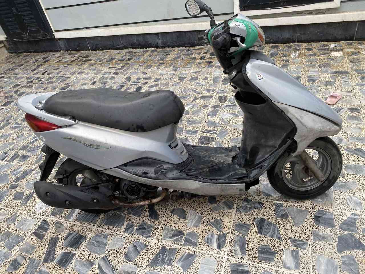 السلام عليكم مكالف بل نشر بريز نوزل البيع   كيمه  السعر ٣٠٠  تصل ***********
