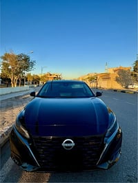 Sr plus 2024 بێ بۆیاخ   ١٦٠٠٠ میل رۆیە  0770 806 2038