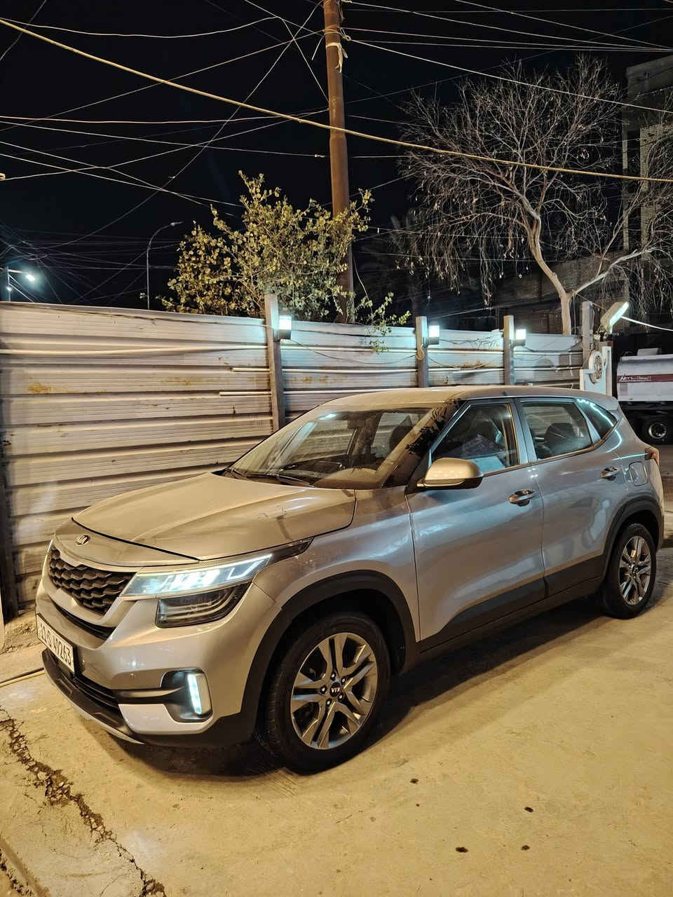 السلام عليكم توسان 2019 رقم بغداد باسمي تحويل ثاني يوم
فول مواصفات بنراما بصمه وارد خليجي 
  
كيا سليتوس 2021 رقم بغداد باسمي تحويل ثاني يوم 
مكينه وكير كفاله وارد امريكي 
مكاني بغداد البلديات 
*********** الاستفسار
