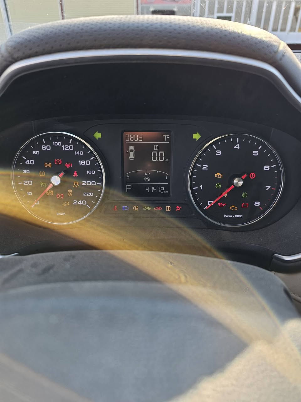 ام جي بلادي بدون صبغ للبيع  اج اس محرك 2000 موديل 2021 نظيفة جدا باسمي ماشية 41 رقم بغداد السعر 140
***********
