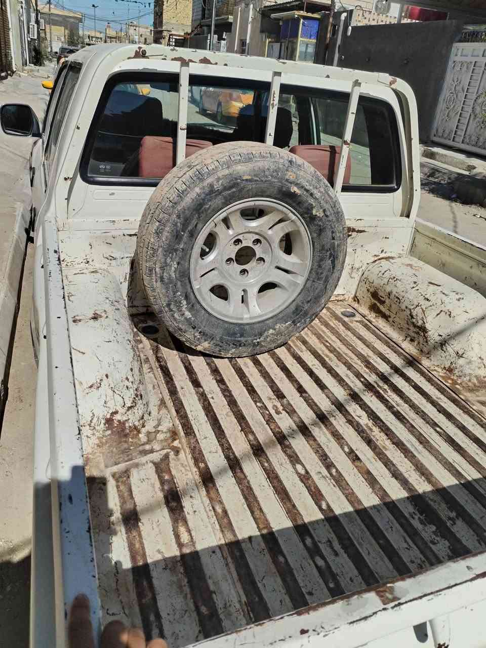 السلام عليكم
٢٠٠٧كفاله طخه بسيطه بالبدي تبريد حداديه كير مكينة جاهزه ٥٢وبيها مجال
***********
