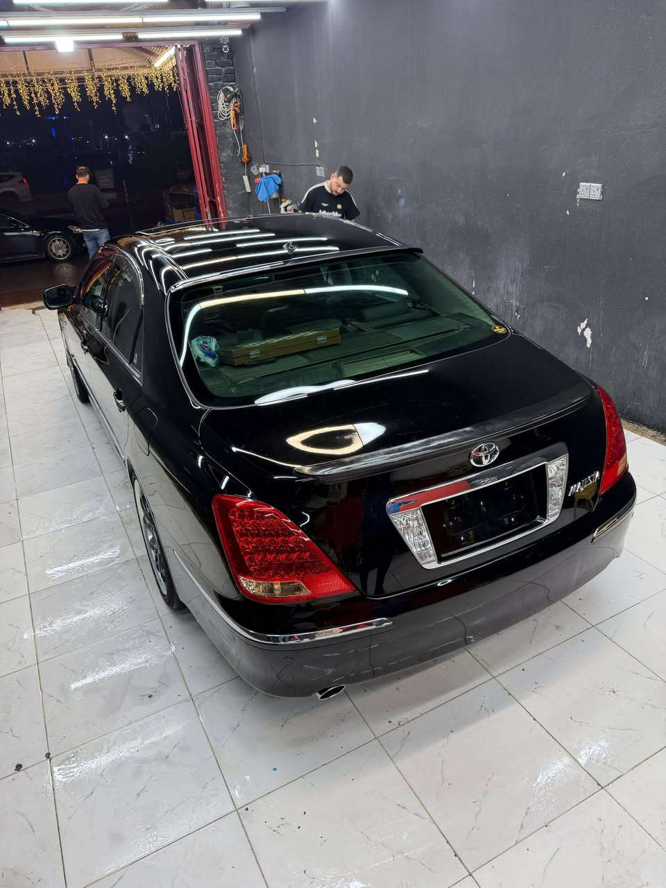 السلام عليكم للبيع فقط ماجستا ادوات كفاله عامه  موديل ٢٠٠٦ اصل السياره فول للأخير خمس دكم فتحه جلد ثلاجه اتلث قطع تبريد مكانه ميسان العماره 
السياره بيه استمارت حجز بصره
السعر ١١٢
***********
