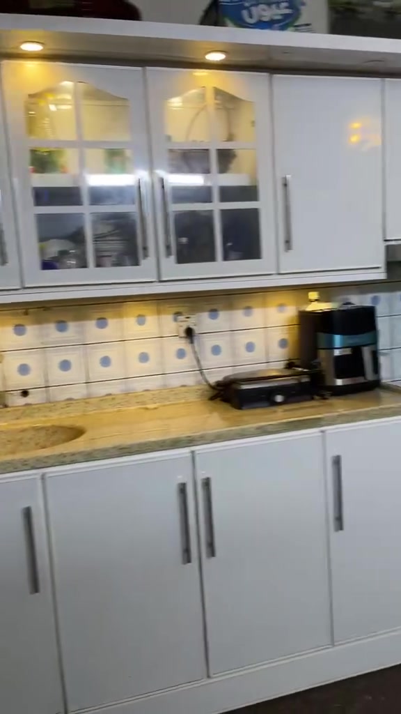 كاونتر توصا مع مرشحه المنيوم داخل خارج حيل نضيف بس مرمرايه مسويها ٧٠٠ انريده ٧٠٠ المكاان حي جامعه


**إذا كنت صاحب هذا الإعلان وتريد حذفه لأي سبب، رجاءا أرسل رسالة إلى الدعم الفني**
