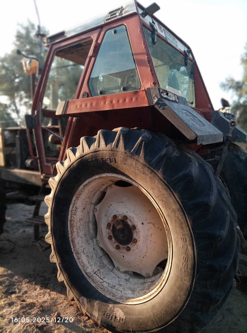 السلام عليكم
للبيع ساحبه فيات حجم 115 رقم سنويه جهاز للعمل المكان بابل الرقم للاستفسار 
***********
