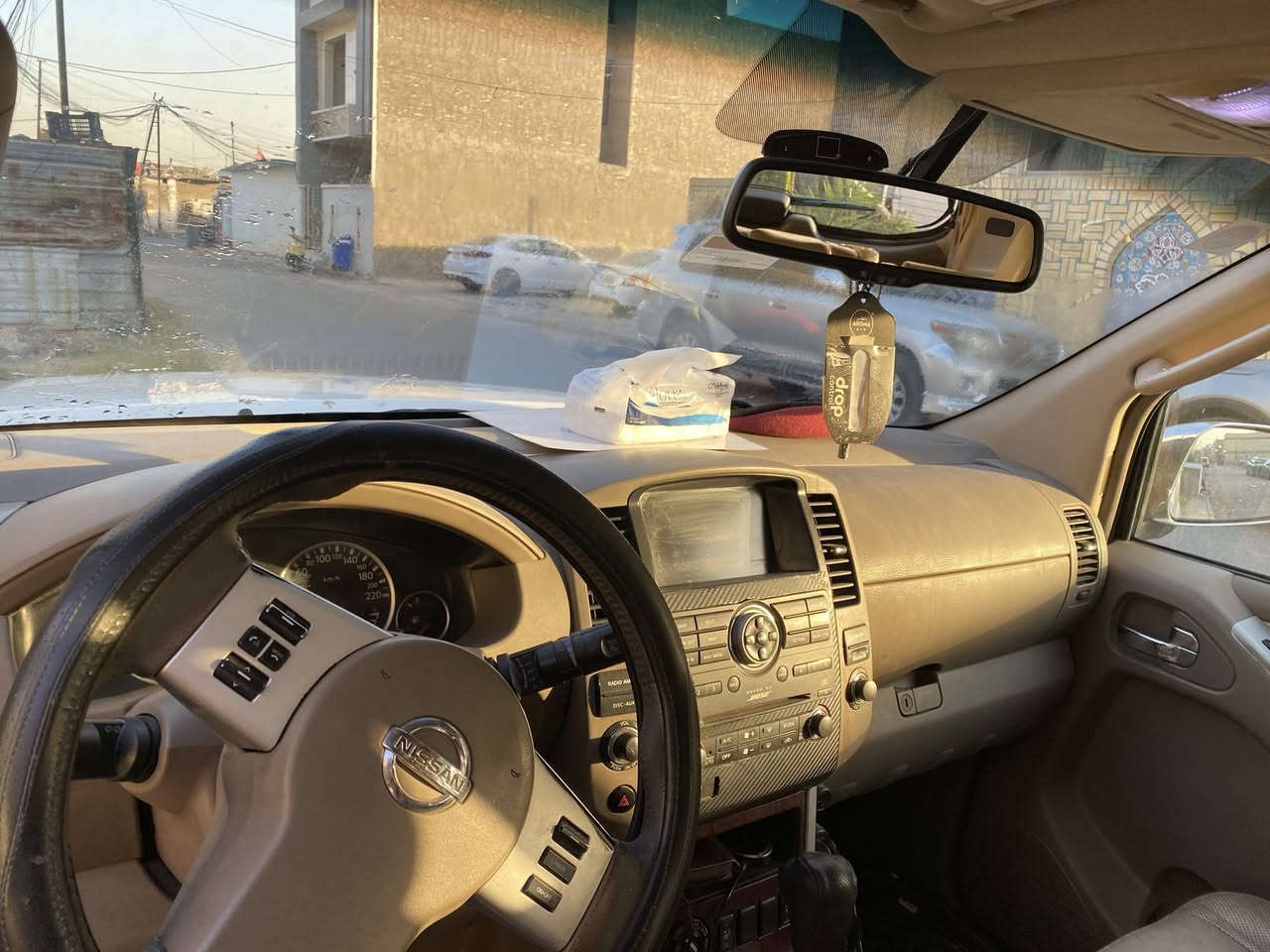 السلام عليكم للبيع او المراوس حسب القناعة باتفندر ٢٠٠٨ فول مواصفات خليجي بصمة تشغيل بصمه ابواب سلايد كشنات جلد ٧ راكب صندوك شفط السيارة نظيفة جداً دشبول ارمادة LE ماشية ١٥٠ الف قابل للزيادة بيها ٣ قطع صبغ مكفولة من اي حادث سعرها١١٧ وبيها مجال
***********
