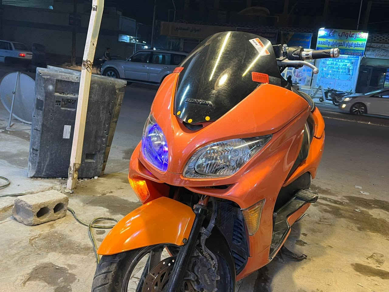 سلام عليكم فورزه 0/9مكفوله كير مكينه خير من الله كهربائيات كلهه شغاله لايت زنون حساسات دراجه كامله مكمله بيهه ملاحظات بسيطه مستعجل ع بيعته 750 وبيها مجال بسيط ***********
