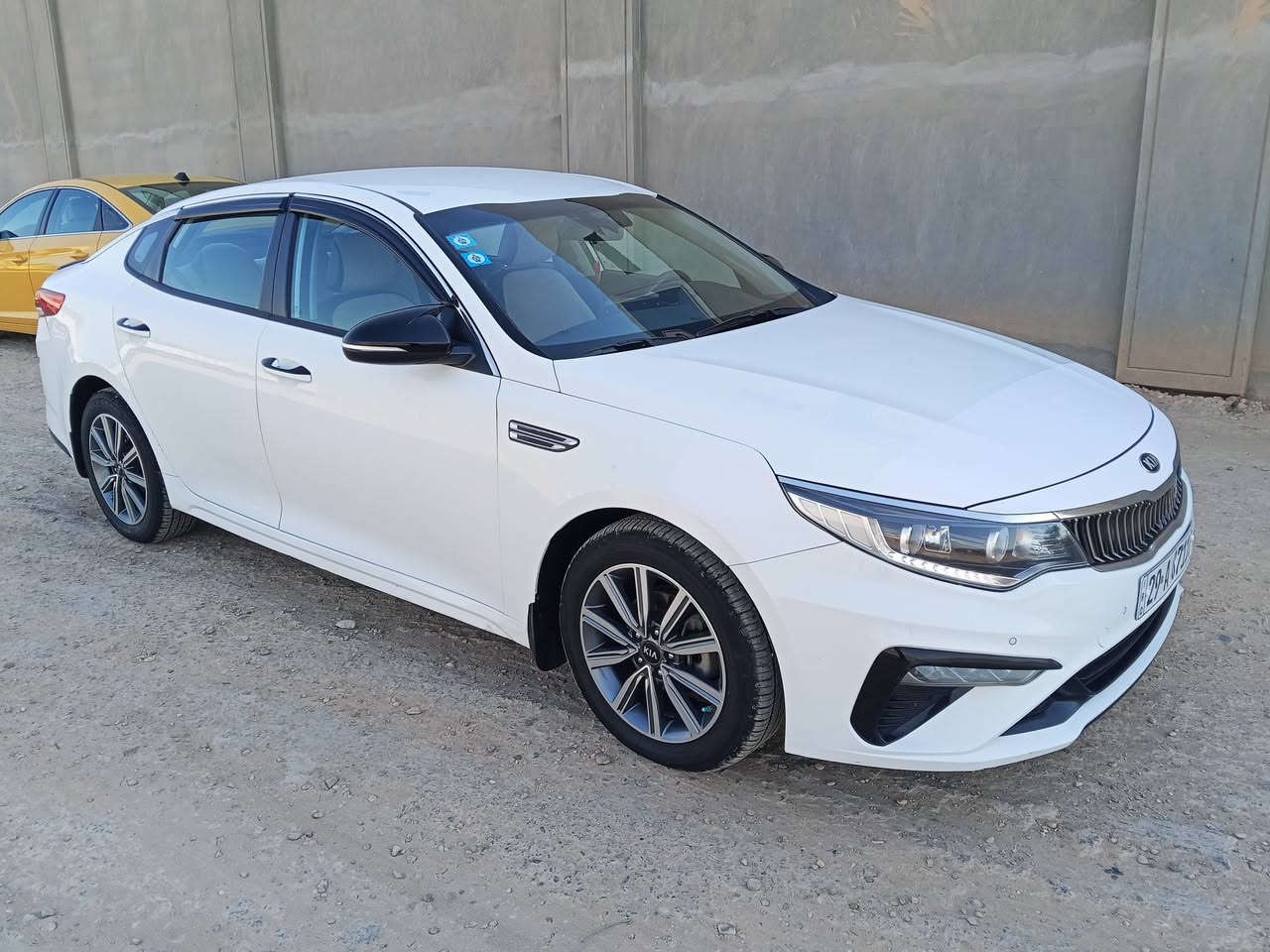 اوبتما 2019 خليجي محرك 2.0 جاهزه  خير من الله حداديه تخم تاير جديد تبريد خير من الله ضرر 
4قطع بس رش اثر خدوش ومصبوغه السنور مرفق بالمنشور 
السعر 148 بيع متوازي. المو شراي لا يتصل كلشي واضح كدامك 
***********
