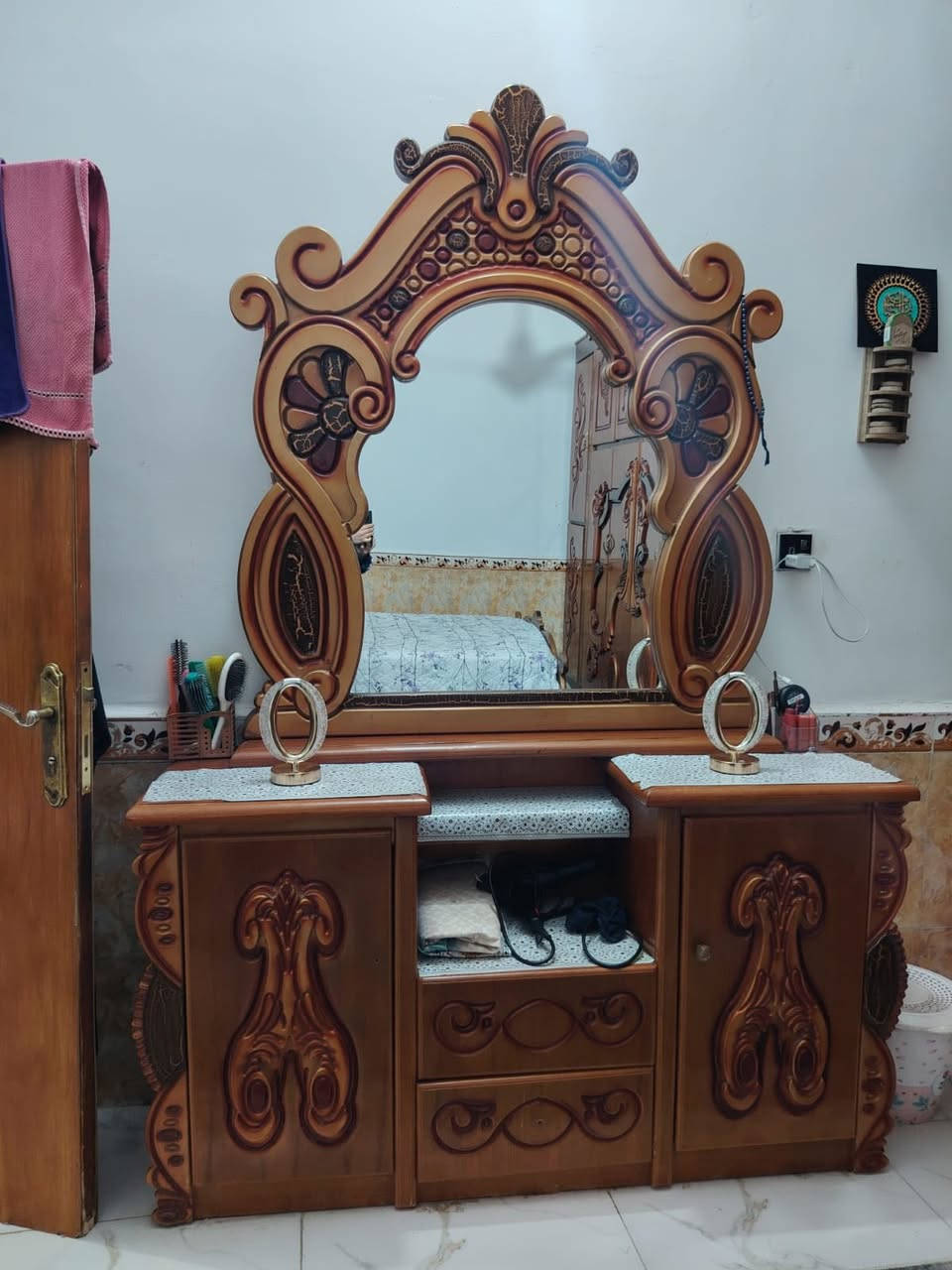 السلام عليكم غرفه تفصال
أم ال 6 طابقين نضيفه كلش 
للاستفسار ***********
ناصريه مركز
