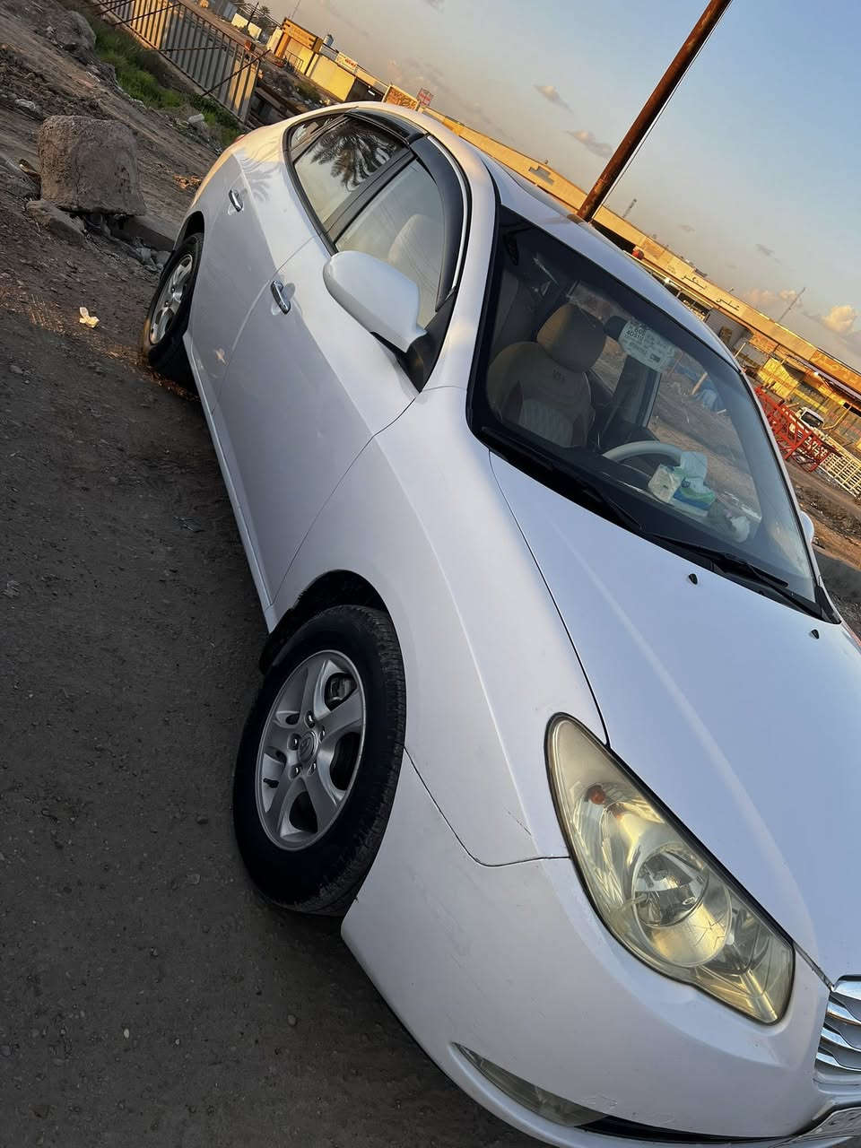 السلام عليكم…
النترا خليجي ٢٠١١ رقم بغداد 
بيها قطعتين صبغ فقط بدون حادث
مكينة ١٦٠٠ 
السعر ١٠٨
للاستفسار ***********
مكان السيارة بابل
