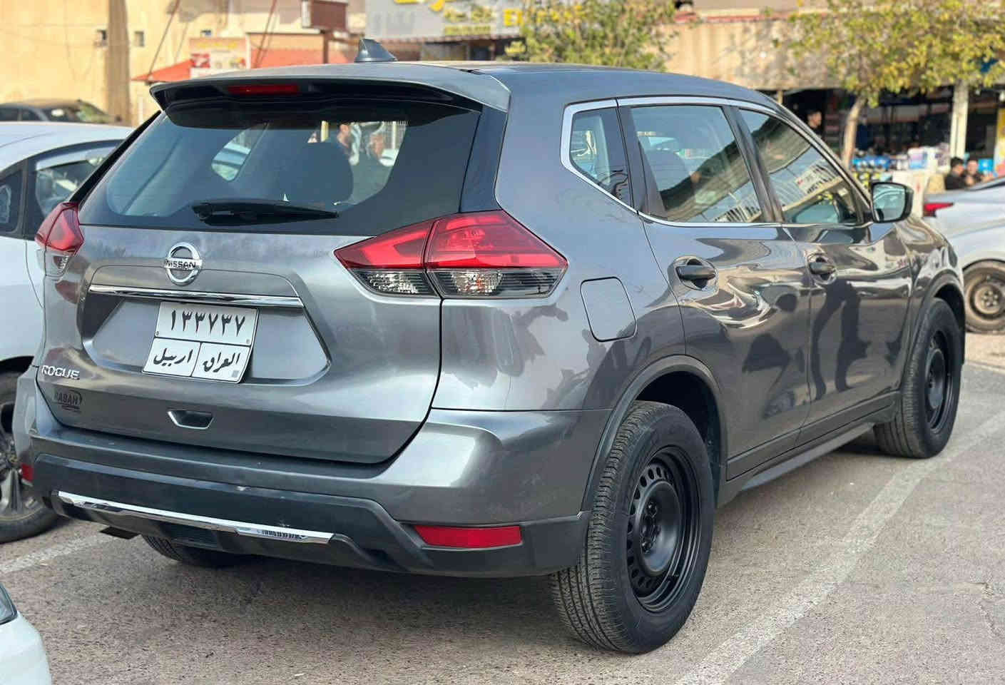 نيسان روج
موديل 2017
مواصفات S
بونند جاملغ صبخ فقط بيدون اي دواخل 
صقف بي تقحيل 
سياره شرط مانقصها شي 
سعر 130 مجال
مكان عقره *********** بي وتساب دهوك, العراق
