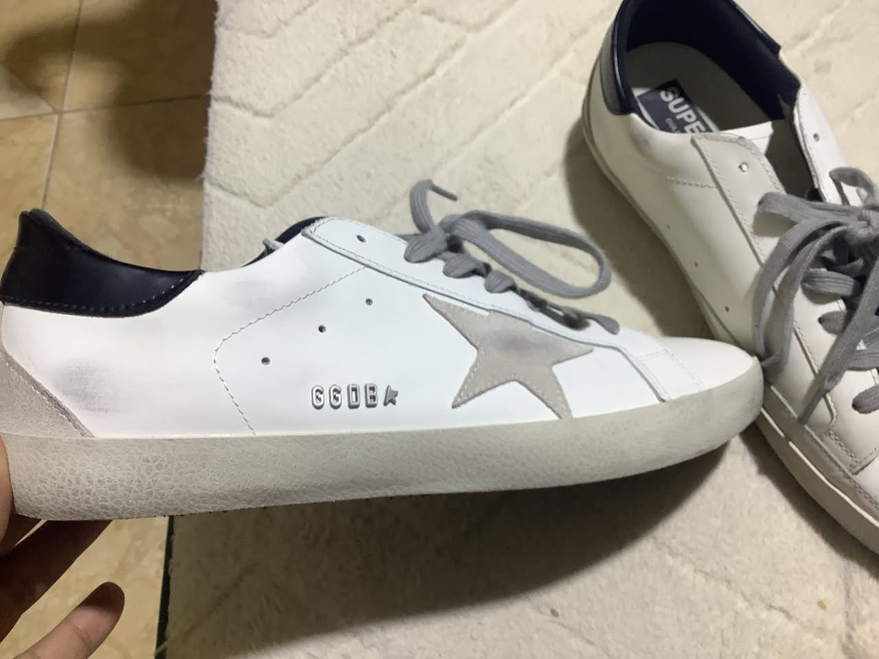 حذاء ماركة Golden Goose صناعة إيطالي اصلي جديد غير مستعمل قياس 46 يلبس 45 قطعة اصلية سعر 25 قفل   معا توصيل
مكاني ديالى بعقوبة عندي توصيل إذا ما تقدر تراسلني اكتب بالتعاليق واني أراسلك و


**إذا كنت صاحب هذا الإعلان وتريد حذفه لأي سبب، رجاءا أرسل رسالة إلى الدعم الفني**