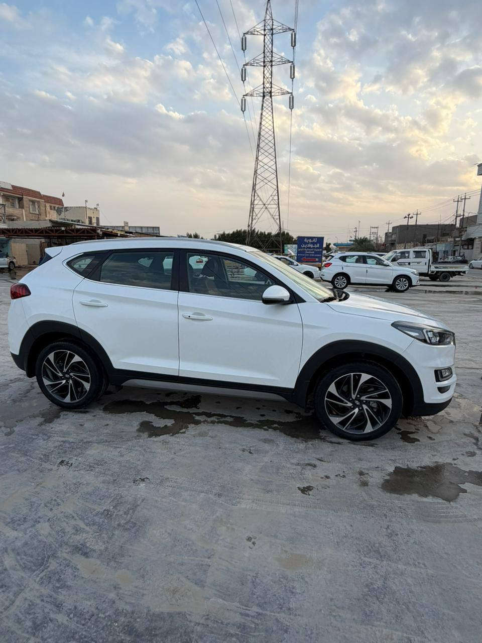 توسان موديل 2019 ماشيه 46 سياره جاهزه تخم تاير حداديه من طول لطول كله جديد باتري جديد تبريد بلادي ثلج ❄ سياره بيه تجيه صفحه تصليح لكش حلو بيع هل موجود تحي شوف بعينك مكان سياره الديوانية سنويه 30بسمي *********** سعر 125
