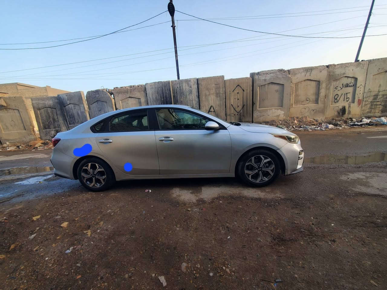 السلام عليكم فورتي موديل ٢١
ماشيه ٣٧ 
تحويل مبااااشر 
صور الحادث والشاصي 
سياره ما متعوبه ابد 
السعر ١٢٤
للإستفسار اكثر 
***********
