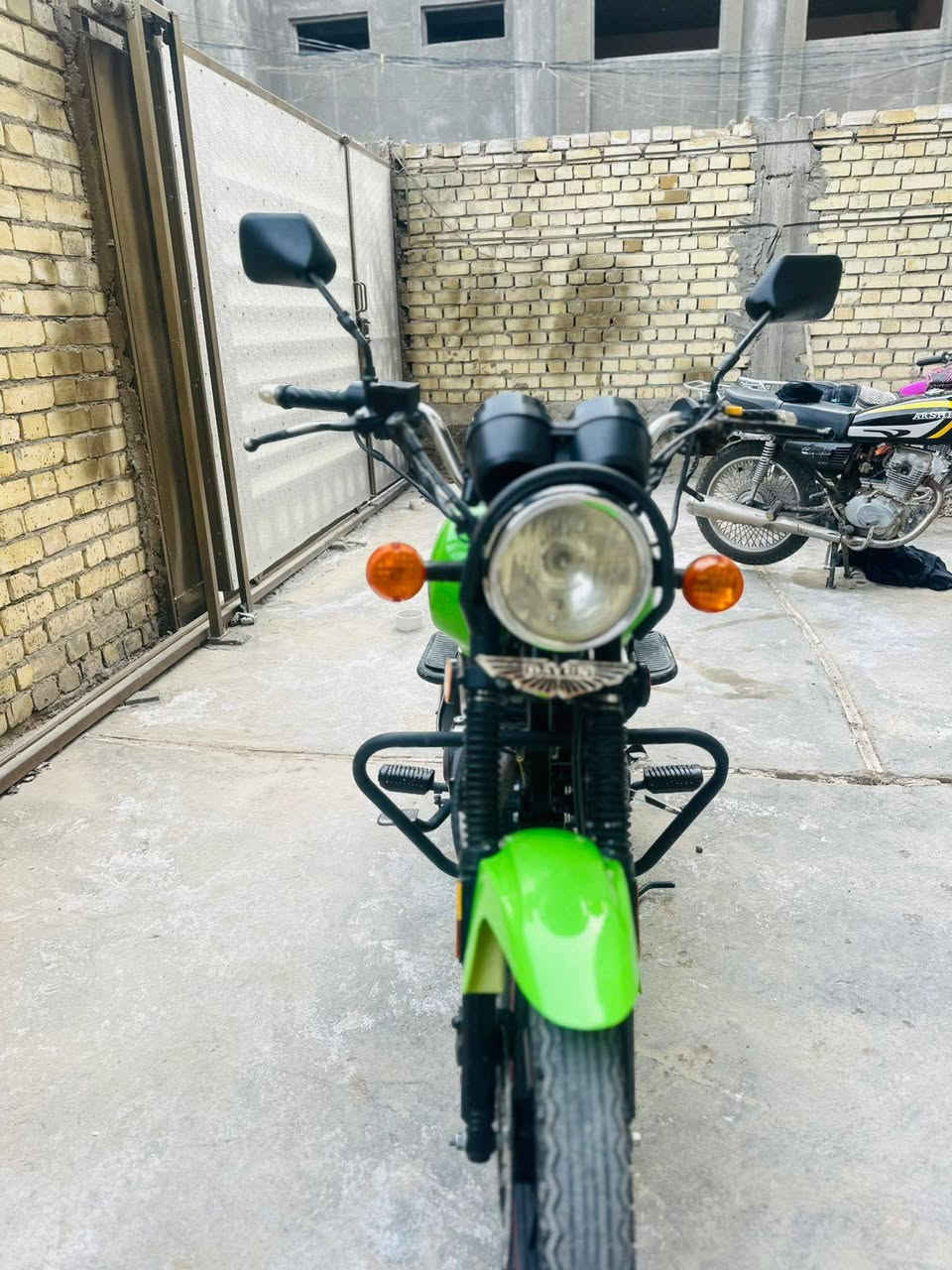 للبيع دابون نفخ اوراق اصولي موديل 2023نضافه فول مامفتوح برغي منها تركب وتطلع الف ماذب عليها ميكنه 150 خرسه ماتسمعها كهربائيات هورن شغال المكان كربلاء طوريج السعر 1750 بمليون و750 الف وبيها مجال بسيط لااستفسار اكثر اتصل ‏‪***********‬‏
