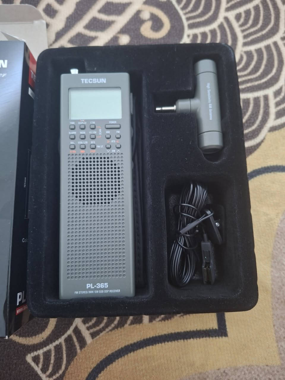 Tecsun PL-365 PLL DSP SSB
غير مستخدم✅
الاستفسار عالخاص.‼️
التوصيل داخل العراق حصرا.🇮🇶


**إذا كنت صاحب هذا الإعلان وتريد حذفه لأي سبب، رجاءا أرسل رسالة إلى الدعم الفني**