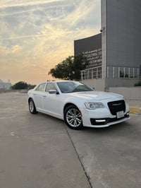 كرايسلر 300 ليمتد • ٢٠١٥ • كفالة بالعراق