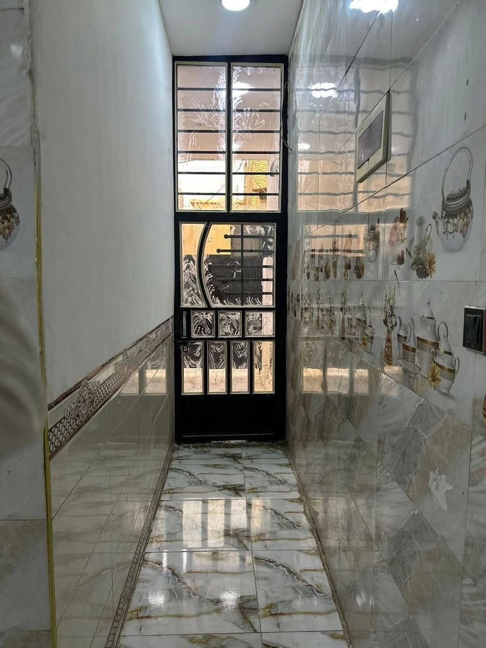 �✨ دار للبيع فرصة مميزة ✨🏡

🔹 المساحة: 80 متر
🔹 نوع الملكية: طابو صرف
🔹 البناء: جديد من الأساس 🧱
🔹 الحالة: جاهز ونظيف جدًا ومتكامل ✔️

📐 التفاصيل:
دار طابق واحد
تتكون من:

 • ستقبال مريح 🛋️
 • مطبخ 🍳
 • خدمات 🚿
 • غرفة نوم 🛏️
 • وباقي الملحقات كاملة

📍 الموقع: الدورة - أبو دشير (خلف المركز)
🏠 البيت جاهز للسكن فورًا

💰 السعر: مناسب جدًا مقارنة بالموقع 🔥

📞 للاستفسار: ***********
