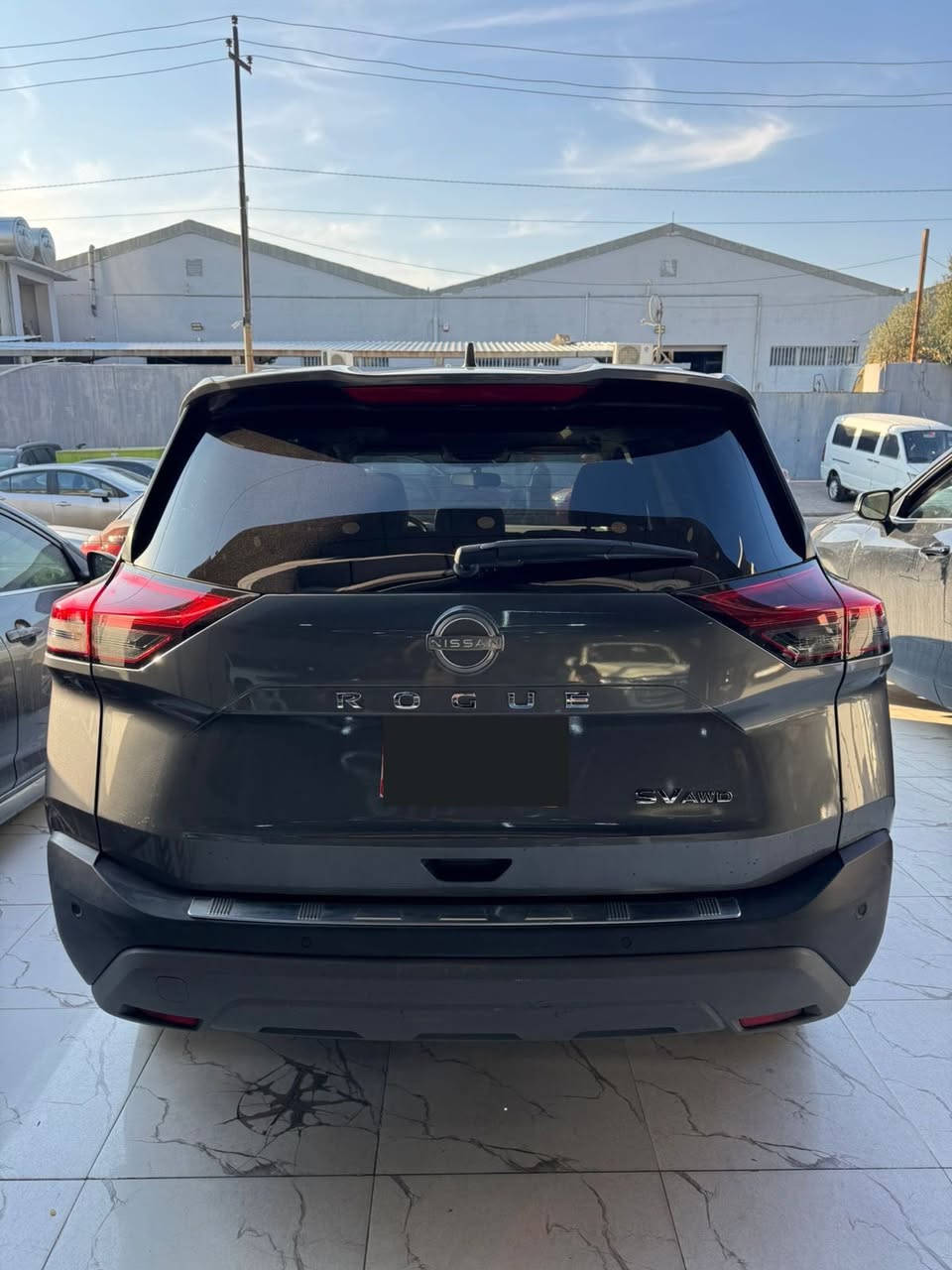 ‎سلام عليكم
‎نيسان روج  sv special 2023 فور ويل
Nissan ROGUE Sv special Awa
‎🔴صبغ فقط جاملغ بدون دواخل
‎ايرباك فقط تمكم و راجع بلادي
‎مواصفات فول
‎كشنات جلد و تدفئة ♨️
‎رادار امامي و جانبي
‎بردات جام بلادي
‎بانوراما
‎ 🔴سيارة مرقم اربيل جاهز
‎سعر مناسب  
‎*********** واتساب
