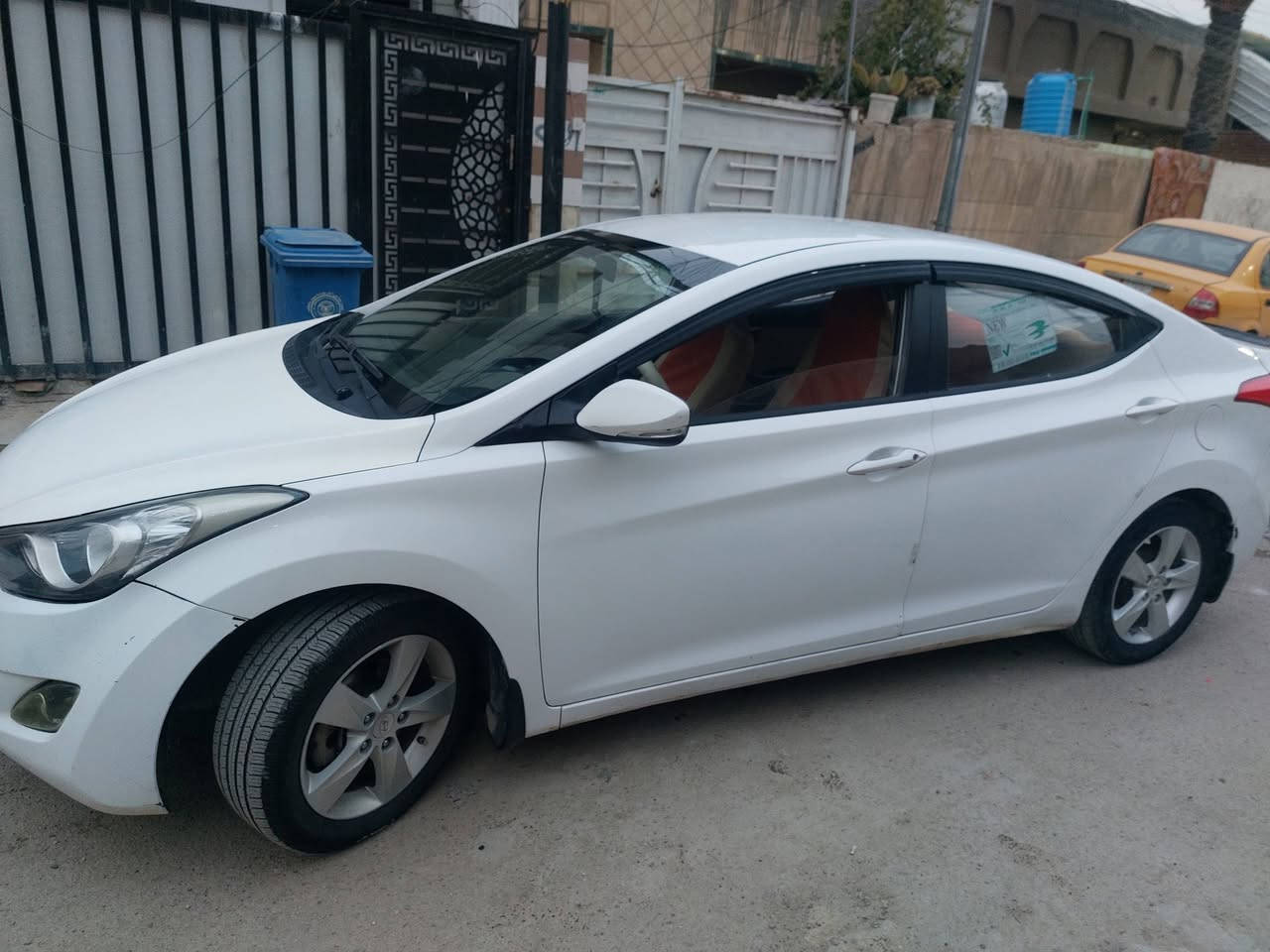 السلام عليكم  النترا ١٣ خليجي ١٦٠٠ مكينة لاحكة رقم واسط انكليزي باسمي  لاتكسر بحلال عالم متوازي على دين ***********
