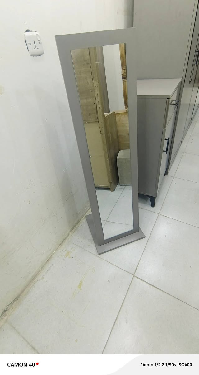 غرفه تركيه 10قطع نظافه 100%العنوان اربع سايدات جدد مال عبجية قرب صيدلية محمد جاسب بدر ***********(نشتري جميع الغرف دز خاص)
