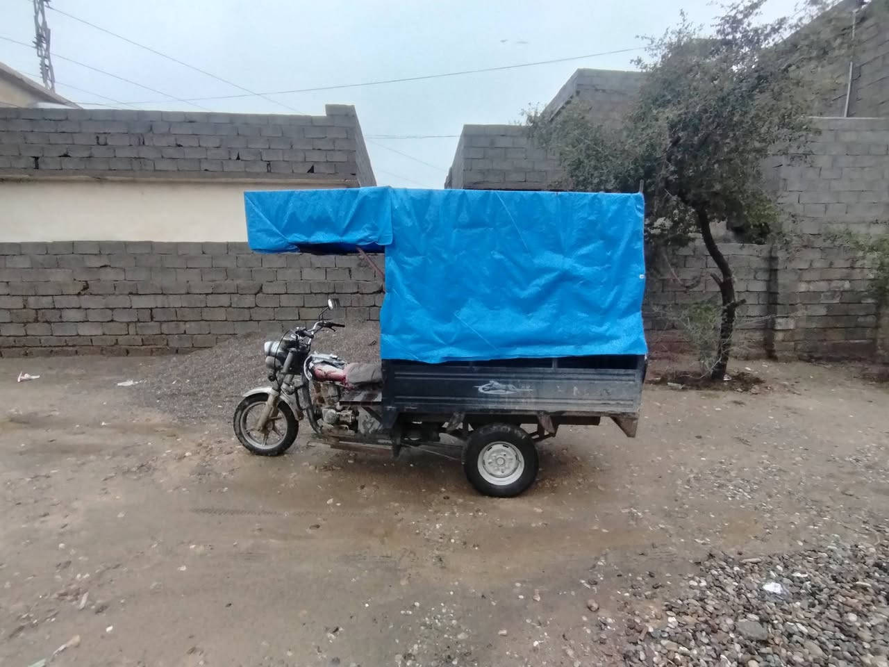 السلام عليكم
ستوتة للبيع مكفولة من كل شي كهربائيات شرط نكرة سلف
ركبة و شاصي شرط
تايرات جدد كلهن
للاستفسار اتصل
***********
