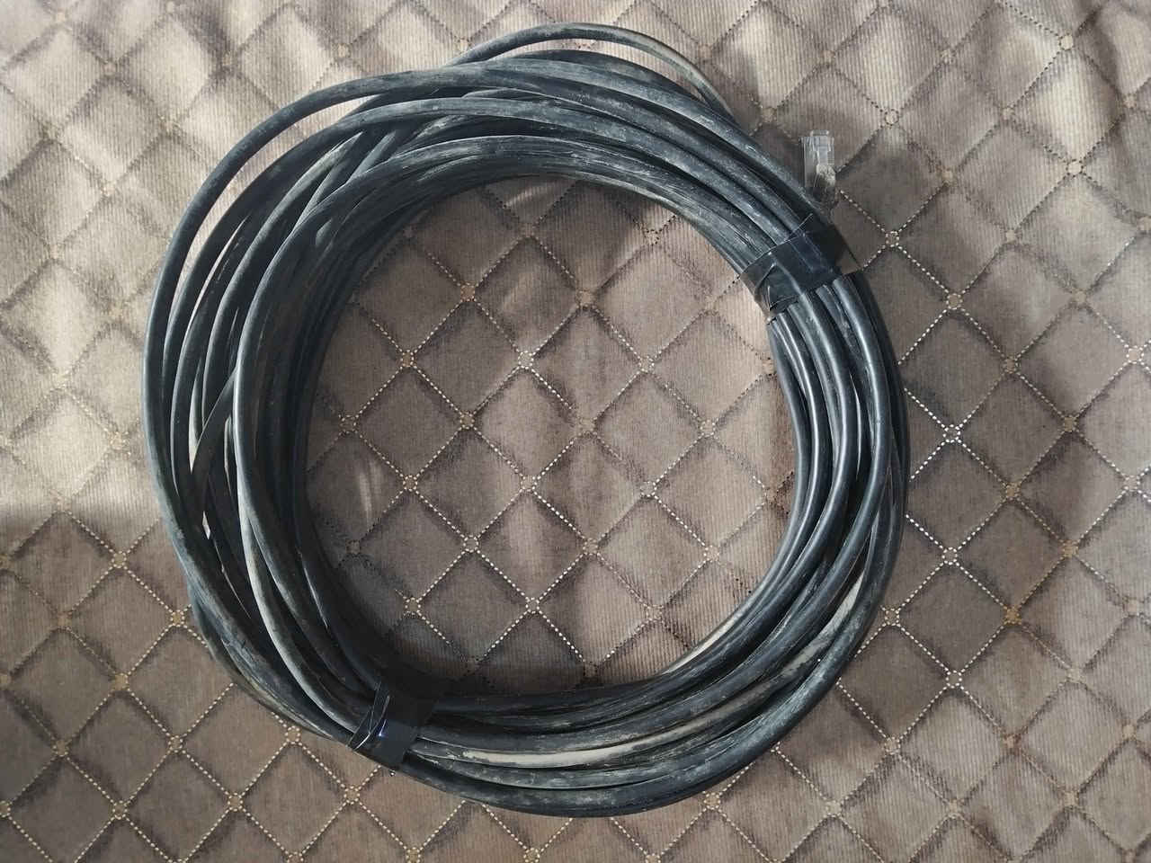 شبكة كاملة و جاهزه 
السعر 65 و بيها مجال 
......***********...... كربلاء, العراق
