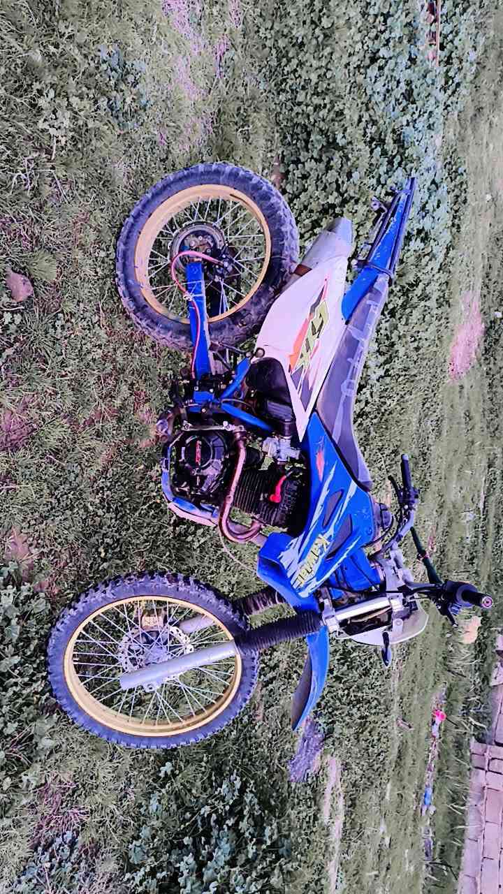 السلام عليكم قفاز للبيع موديل 2023 سيراكس محرك 300سيسي سعره 700/
***********
