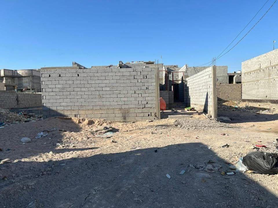 هيكل ابلوك شغل عدل واصل فوك الشبابيك 200 متر طابو زاعي باسم عراقي  العنوان العوجة شارع المقيمين يبعد عن مدرسه الابطاح 50 متر مع كامل الخدمات 
سعر 60 مليون  وبي مجال واني صاحب بيت
رقم الهاتف للتواصل
‪0784 495 8058
