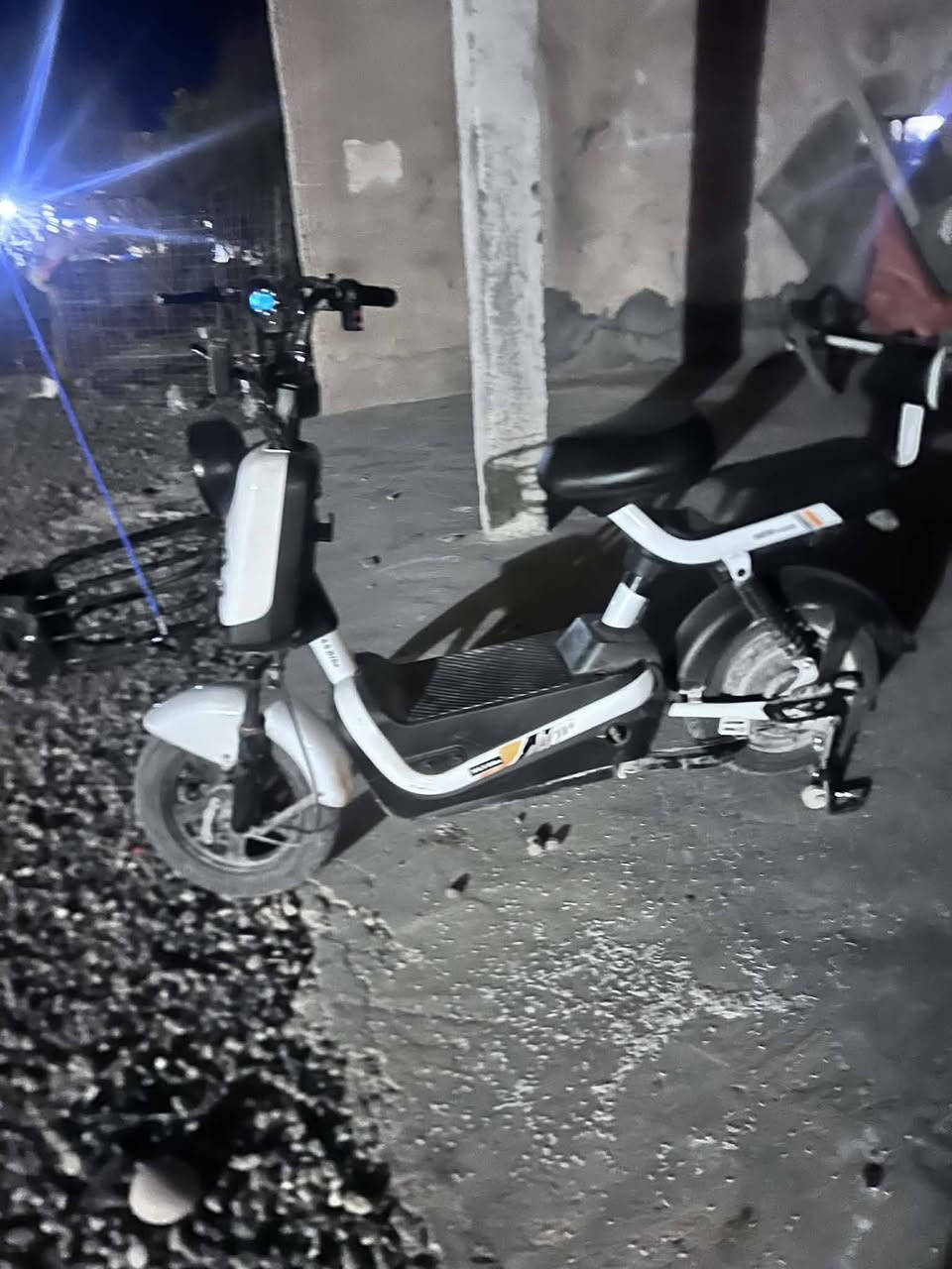 السلام عليكم بوسكل للبيع جديد سعر 175وبي مجال


**إذا كنت صاحب هذا الإعلان وتريد حذفه لأي سبب، رجاءا أرسل رسالة إلى الدعم الفني**