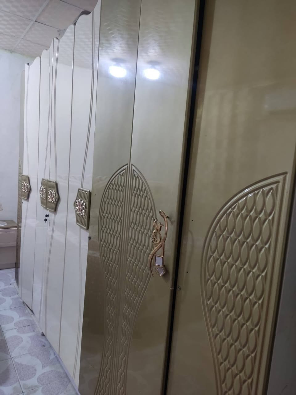 السلام عليكم غراض للبيع
التخم ب350 بي مجال 10 نفرات 

الغرفة تركي ب350 بيه مجال


**إذا كنت صاحب هذا الإعلان وتريد حذفه لأي سبب، رجاءا أرسل رسالة إلى الدعم الفني**