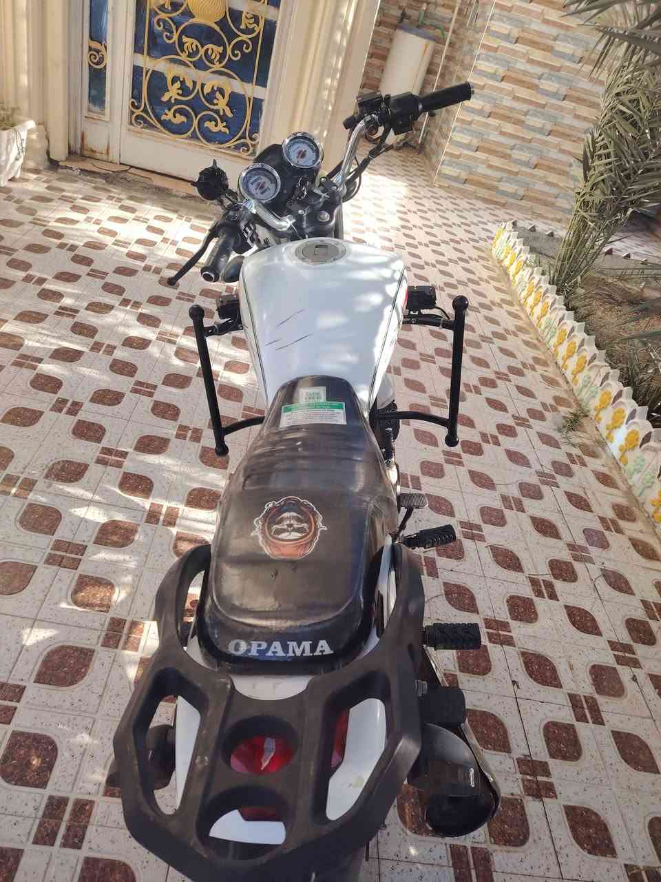 السلام عليكم دراجاة اوبامة للبيع موديل 20 رقم وسنوية الدراجة حلوة ونضيفة ما مفتوحة ولا تنقيص ولا تبخير وممشاهة حلو ومعدل عالي كلهة شغالة فقد عداد السرعة ما يشتغل السعر واحد و 850 وبيهة مجال بسيط مكان الدوانية الدغارة *********** بي واتساب صفاحياتهة عندي وحدة موجودة جهت الشوتة الثانية مكسورة
