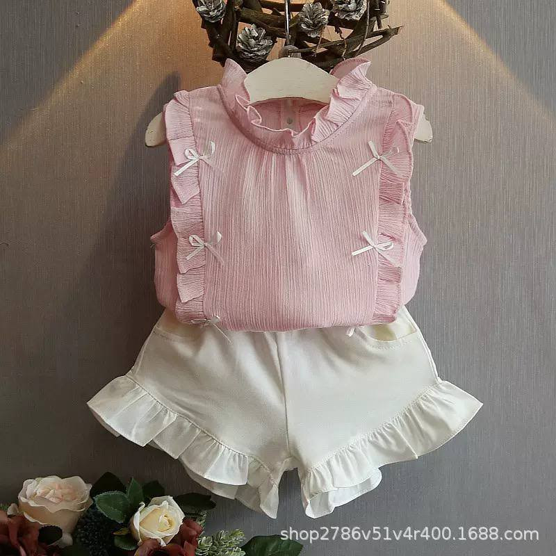 طقم بناتي كوري ❤️‍🔥 السعر 8000😱
قياسات سنه لحد 4 سنوات 
أزياء علاوي _ ناصريه _ (قضاء قلعة سكر) _قرب مجمع ورزدي_ مقابيل نساتل القلعة 
واتساب ***********
