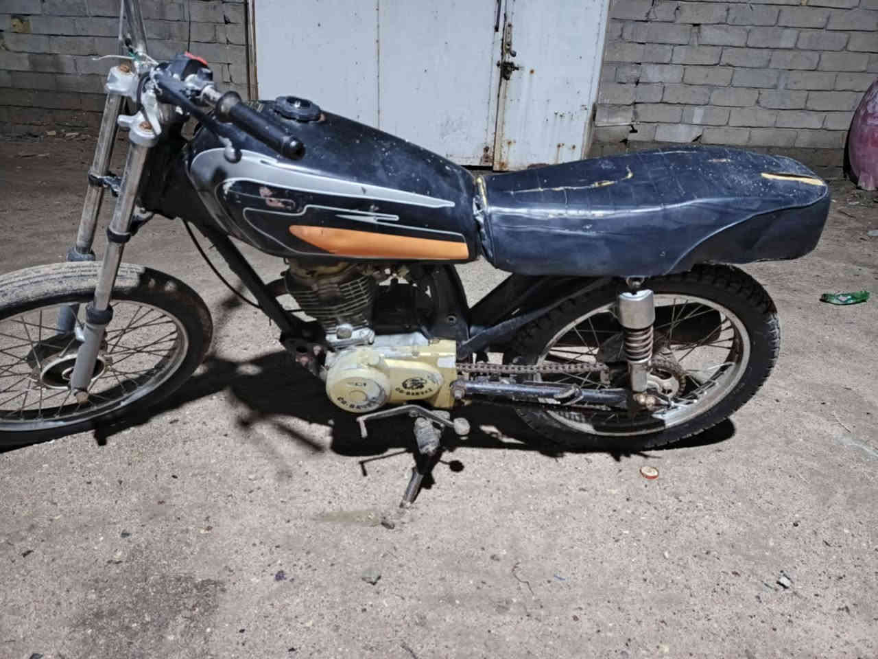 سلام عليكم دراجه اربعه كير شاصي بارت وياله جديده مكينه دخن ابيعك كومت حديد ب 250 وبيه مجال مكان سوق شيوخ وهاذه رقم راعيه مكلف بل نشر ***********
