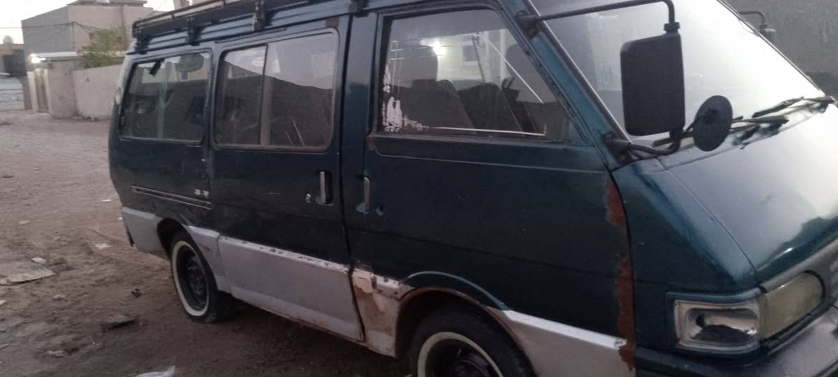 السلام عليكم كيا بسته موديل 95 محرك كايم  بس شغاله شواصي نظيفات سنويه 27 السعر 24 أو مراوس سايبه رقم بغداد *********** مكلف بالنشر
