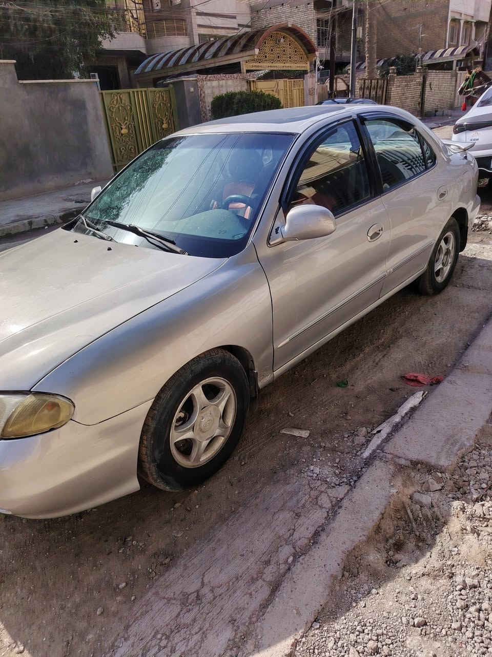 السلام عليكم سيارة النترا موديل 2000  محرك 2000 رقم بغداد انكليزي باسمي كير ومحرك خير  من الله تبريد شغال شاشة لمس مصبوغة حزام سنويه تنهتي 2029   وهزة جديدة سياره جاهزة السعر 46 وبيها مجال قليل. للاتصال عل الرقم *********** مكانها بغداد منطقه البلديات
 ملاحظة: غير متواجد عل الفيس بوك
