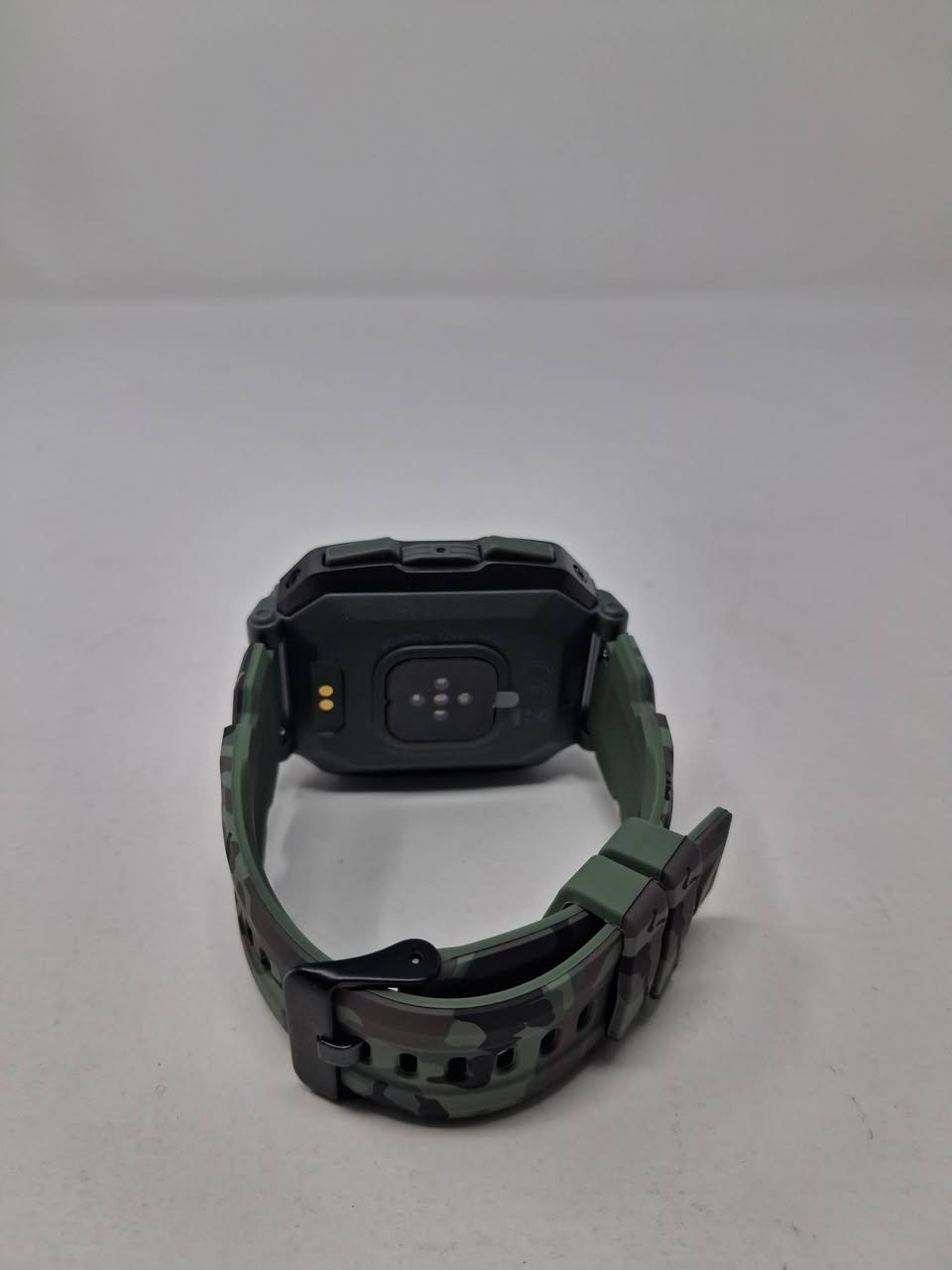 ساعه ذكيه سمارت عسكريه مغامرات ⚒️
باله امازون 🇪🇺
اتصال واستقبال الاشعارات الهاتفيه مع ربط الهاتف
تدعم اللغه العربيه 
متانه عاليه مدرعه بالكامل شكل ضخم 
سبيكر صوت داخلي عالي جدا 🔊
شحن بقوة تدوم 20 يوم 
اكثر من 150 وضع رياضي وعسكري مع بوصلة داخليه 
ضد ماء بقوة 50 متر وقوة تحمل 5 ساعات تحت ماء
لون أخضر قاتم سير قابل للتبديل


**إذا كنت صاحب هذا الإعلان وتريد حذفه لأي سبب، رجاءا أرسل رسالة إلى الدعم الفني**