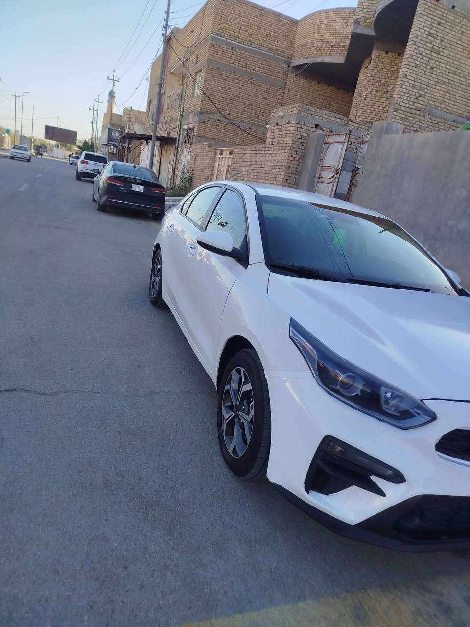 السلام عليكم فورتي امريكي موديل 2019 حادثها جاملغ وبنيد وبيها بل لغد برانكيت مابيه شيي بيه رشات صبغ مكينه 2000 دوش كير اي تي بيه منضومه غاز تبريد حداديه تخم تاير جديد رقم بغداد انكليزي  بسمي المكان ناصرية مركز السعر 90  *********** مكفوله من العيب الشرعي
