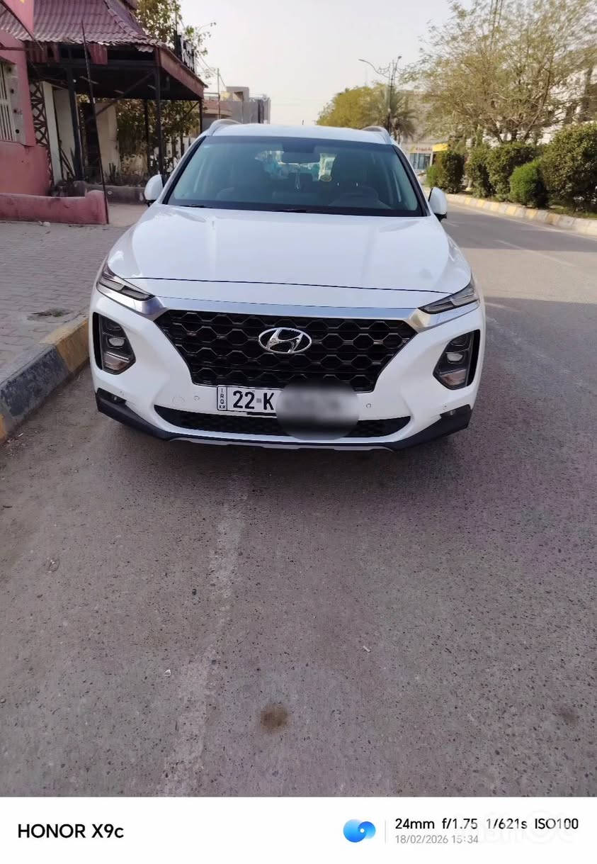 ..سنتافي للبيع خليجيه 205 ورقة  ماشية 76 الف  كفاله عام من كل سنتافي 2019 
محرك 4سلندر  المرغوب 
7 راكب 

فول مواصفات ١/١ فقط بدون بنوراما 

بصمه تشغيل 
بصمه ابواب 
حساسات اماميه وخلفيه 
حاجب نهاري 
لايت زنون بلادي 
اشاير بالمري 
مري شفط اوتو 
تبريد ٣ قطع 
تبريد مناخين منفصل 
تبريد بيانو 
تحكم بنزول المنحدرات 
كشنات مخمل 
كشنات اوتو 

 
السعر اتصل وادلل 

 رقم اربيل سنويه الغاية 2028 العنوان صلاح الدين تكريت :
الرقم:***********
